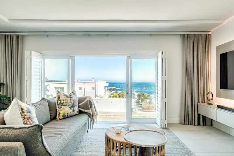 Sapphire Tide Suite in Camps Bay – photo 4
