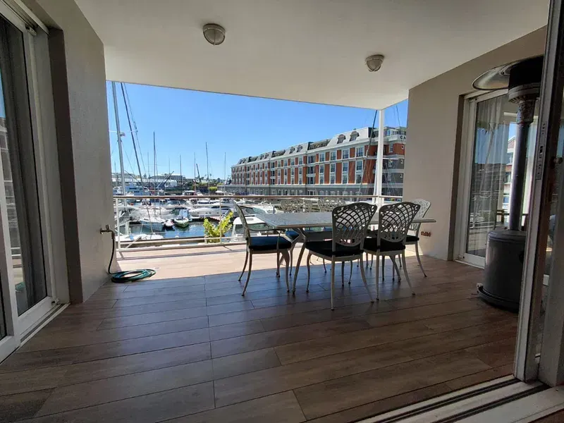 Parama 102 in V&A Waterfront – photo 11