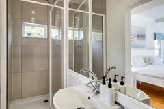 Villa Santorini in Hout Bay – photo 27 thumbnail