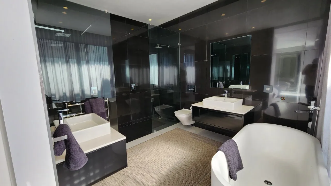 property_1c7ddd6c-dc77-4193-918d-5ccf054c2c39_13