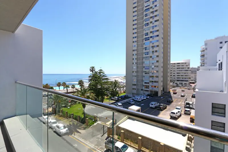 Pavilion in Sea Point – photo 1