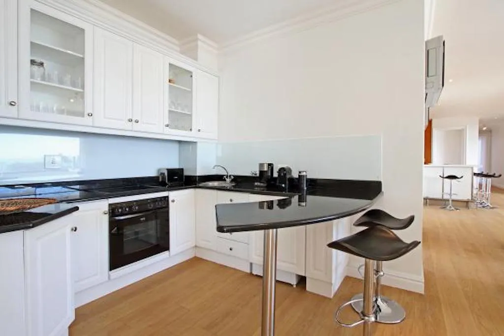 property_1d6c4c9a-c493-490e-bdeb-07d7eebafcf4_17