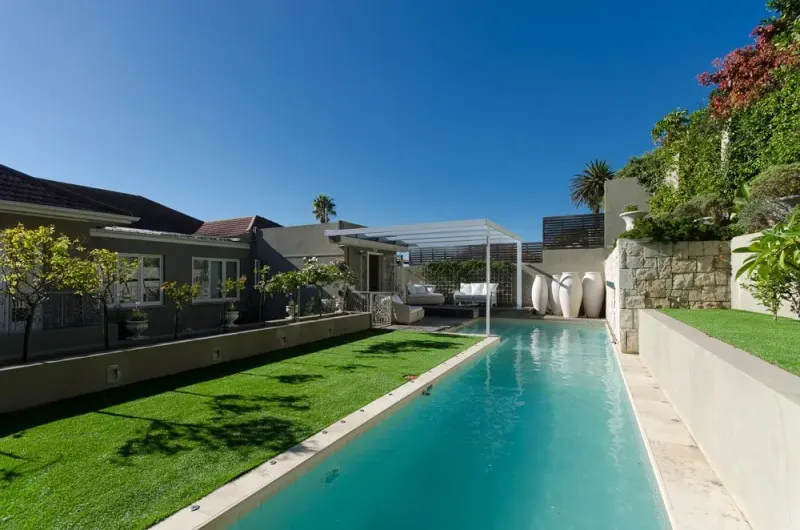 Ravine Villa in Bantry Bay – photo 1