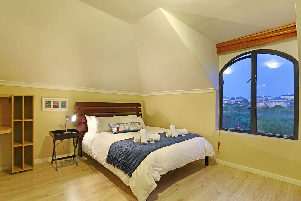 property_1d904635-6747-49e9-a7b3-bec2c698f661_18