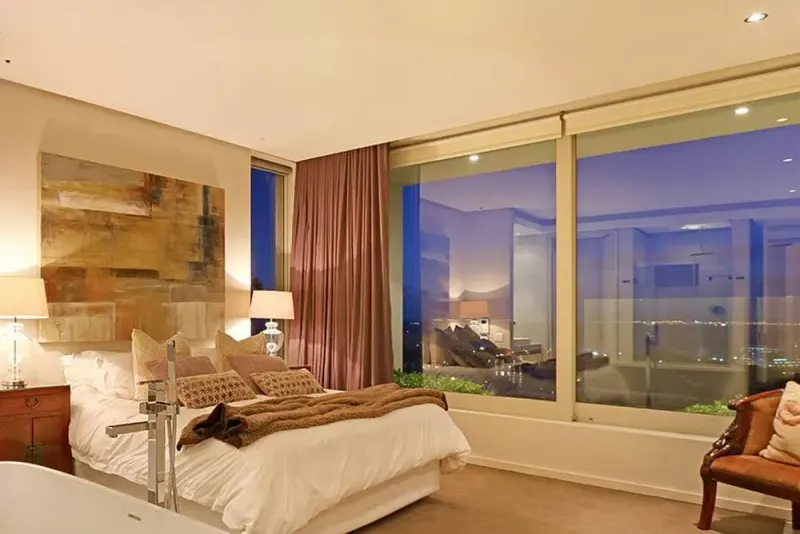 Chepstow Road Villa in Green Point – photo 26