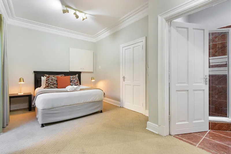 Beachy Villa in Camps Bay – photo 7