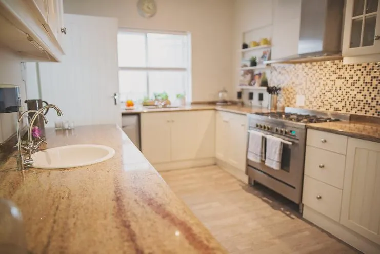 property_1e984e34-8cd9-46c3-bdc8-52e2f64f7b19_7