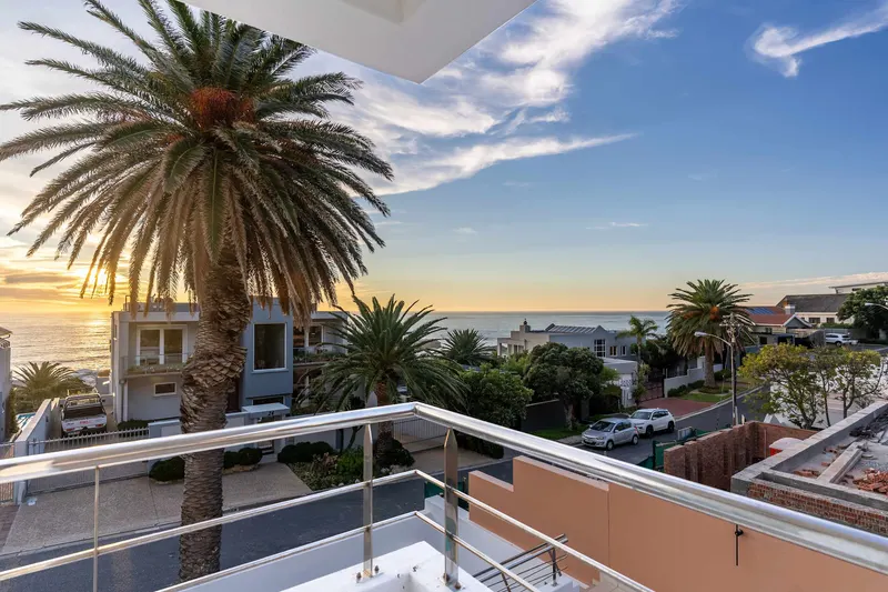Cape House in Camps Bay – photo 35