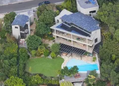 Upper Camps Bay Guest House in Bakoven – photo 2 thumbnail