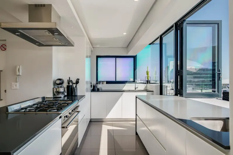 Quendon Penthouse in Sea Point – photo 22