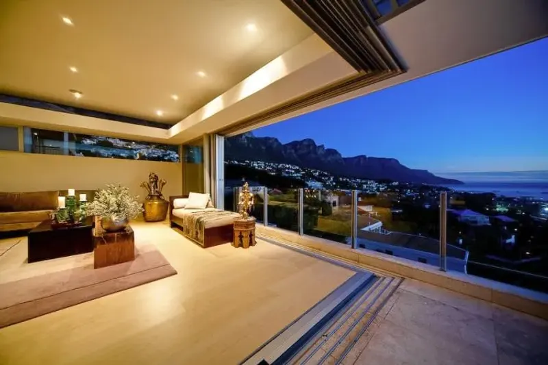Enchanted in Camps Bay – photo 1