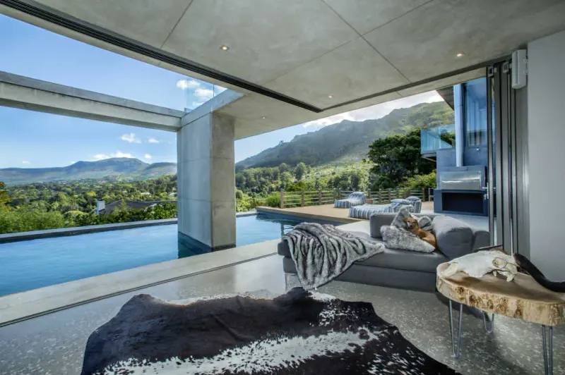 Villa Constantia in Bishopscourt – photo 2