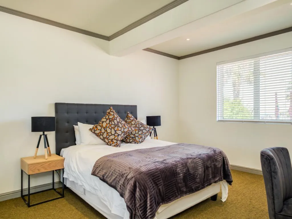 property_1fa8eafb-790c-401e-a571-2579109c54fb_12