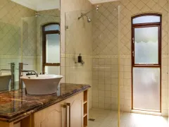 Villa Charmante in Bantry Bay – photo 15 thumbnail