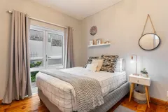 42 on Victoria - Camps Bay beach bungalow in Bakoven – photo 1 thumbnail