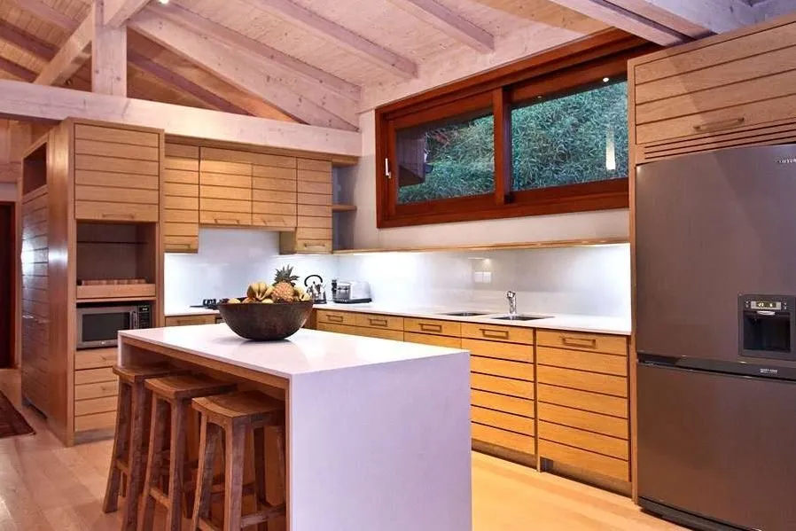 property_202b39ea-b4c3-43b5-bd9e-68348279e55f_4