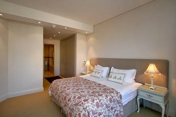 property_2035e34e-2a9d-4de4-aa2f-19f39b36ed98_6