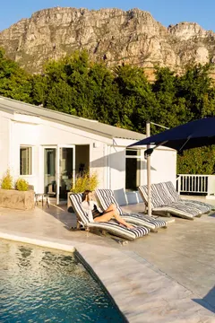 TWO VIEWS (CB155) in Camps Bay – photo 34 thumbnail