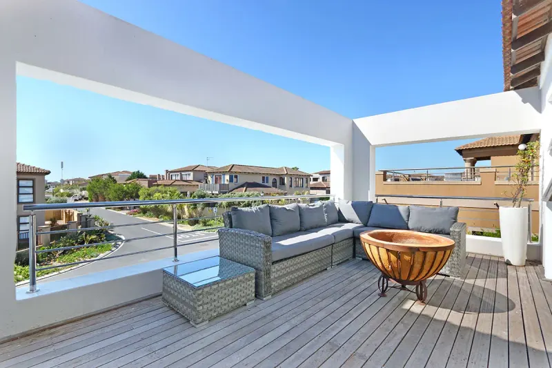 Villa Santa Fe in Big Bay – photo 1