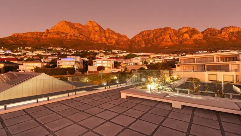 Ronald Luxury Villa in Camps Bay – photo 43