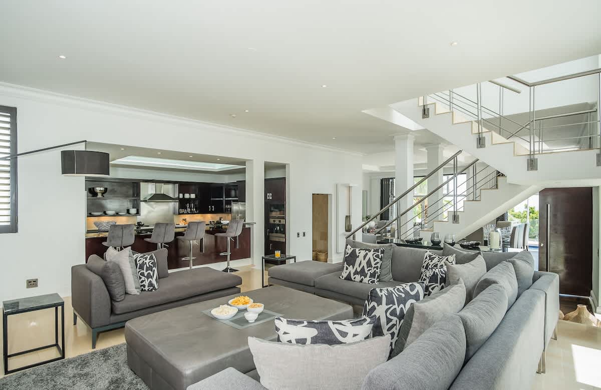 property_20dbe006-626b-4b4b-963f-a7eac91607b5_17