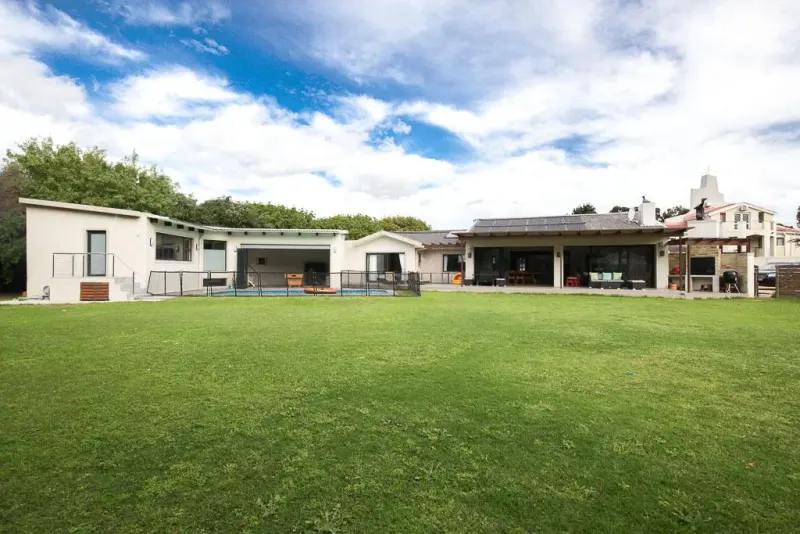 House Nirvana in Silverhurst – photo 1