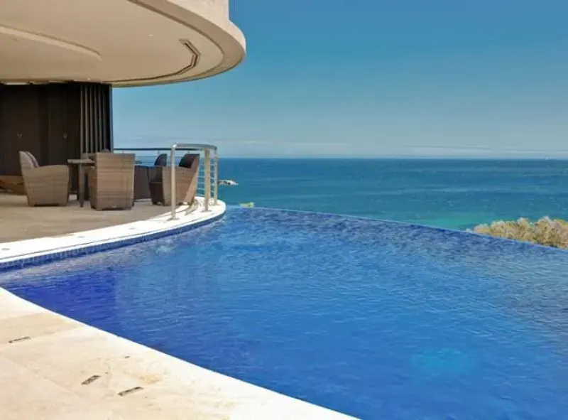 3 The Crescent in Camps Bay – photo 4