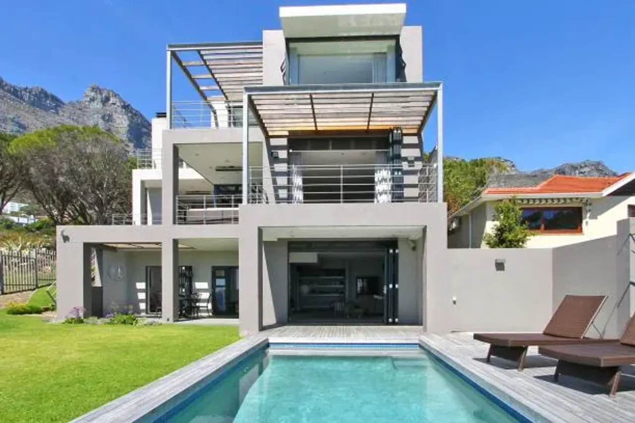 Kinnoul Villa in Camps Bay
