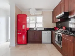 209 De Waterkant Place in Green Point – photo 4 thumbnail