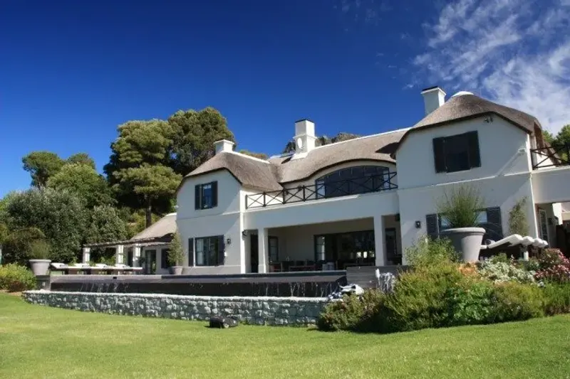 Monterey Mansion in Bel Ombre – photo 12
