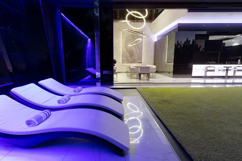 Nettleton Luxe  in Clifton – photo 20