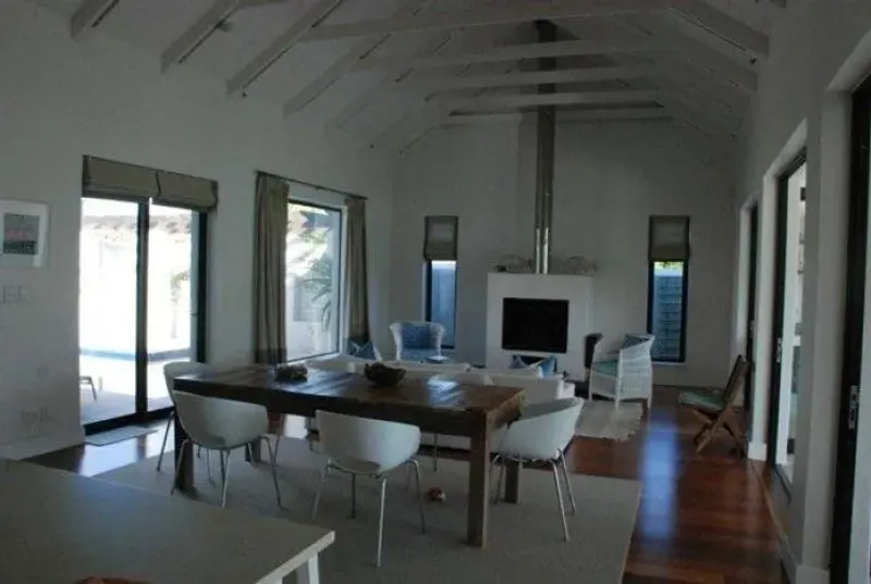 Lake Michelle Noordhoek in The Lakes – photo 3