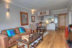 Beach Court Apartment in Sea Point – photo 4 thumbnail