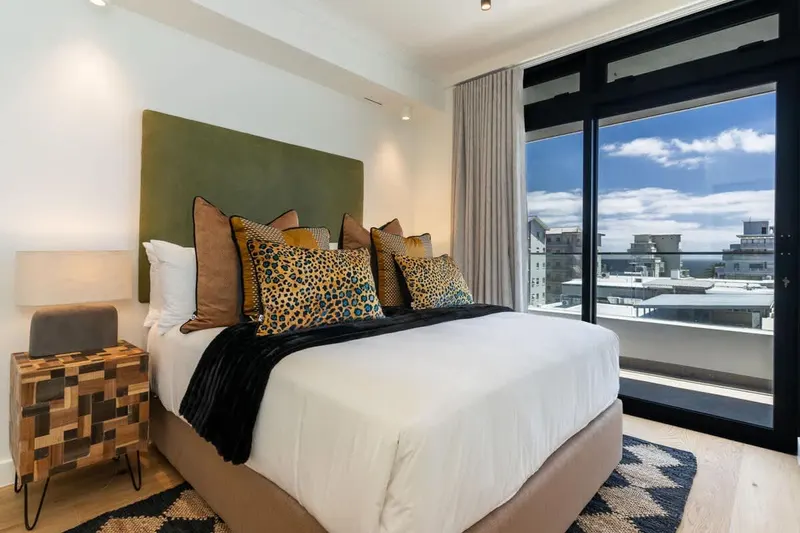 Topaz Views Apartment in Sea Point – photo 10