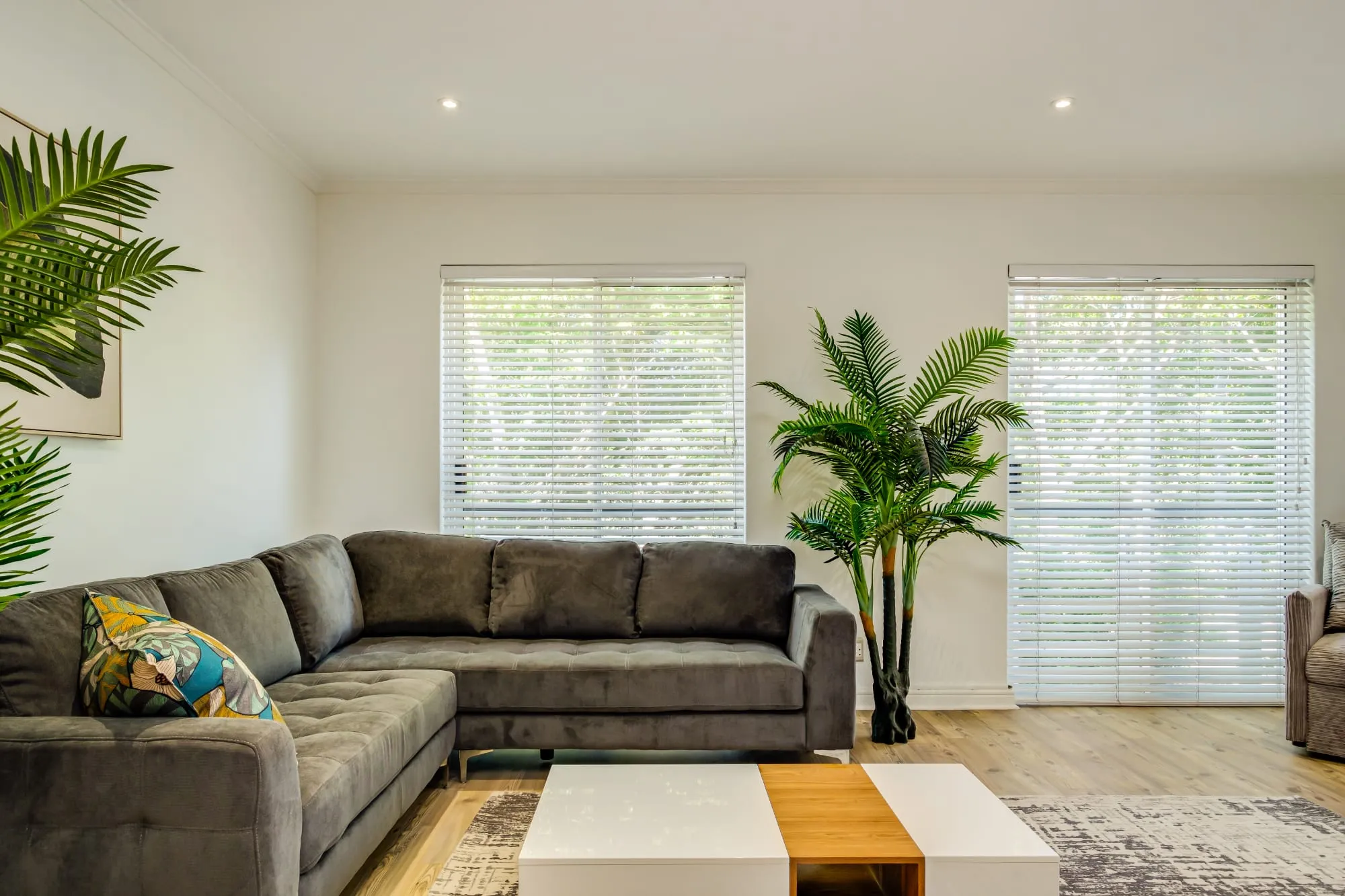property_2303bf75-60c7-4f8d-8fe6-3f6e49d491cd_35