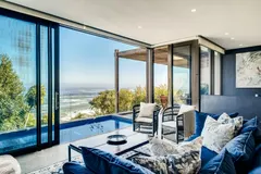 Coral Sea in camps bay – photo 8 thumbnail