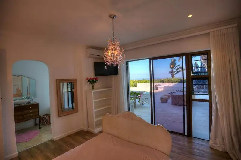 Borbeaux Villa in Sea Point – photo 14