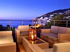 Clifton 4th Beach Bungalow in Clifton – photo 2 thumbnail