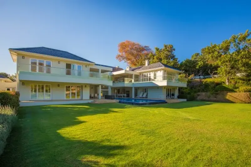 Hillwood Villa in Bishopscourt – photo 6