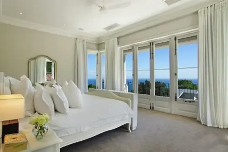 Villa Olivia in Camps Bay – photo 1