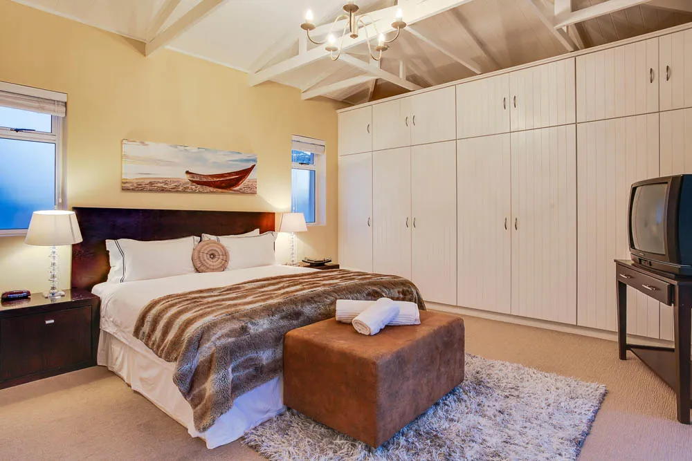 property_23f6e8bd-8419-4739-bb4c-a536d05611a6_5