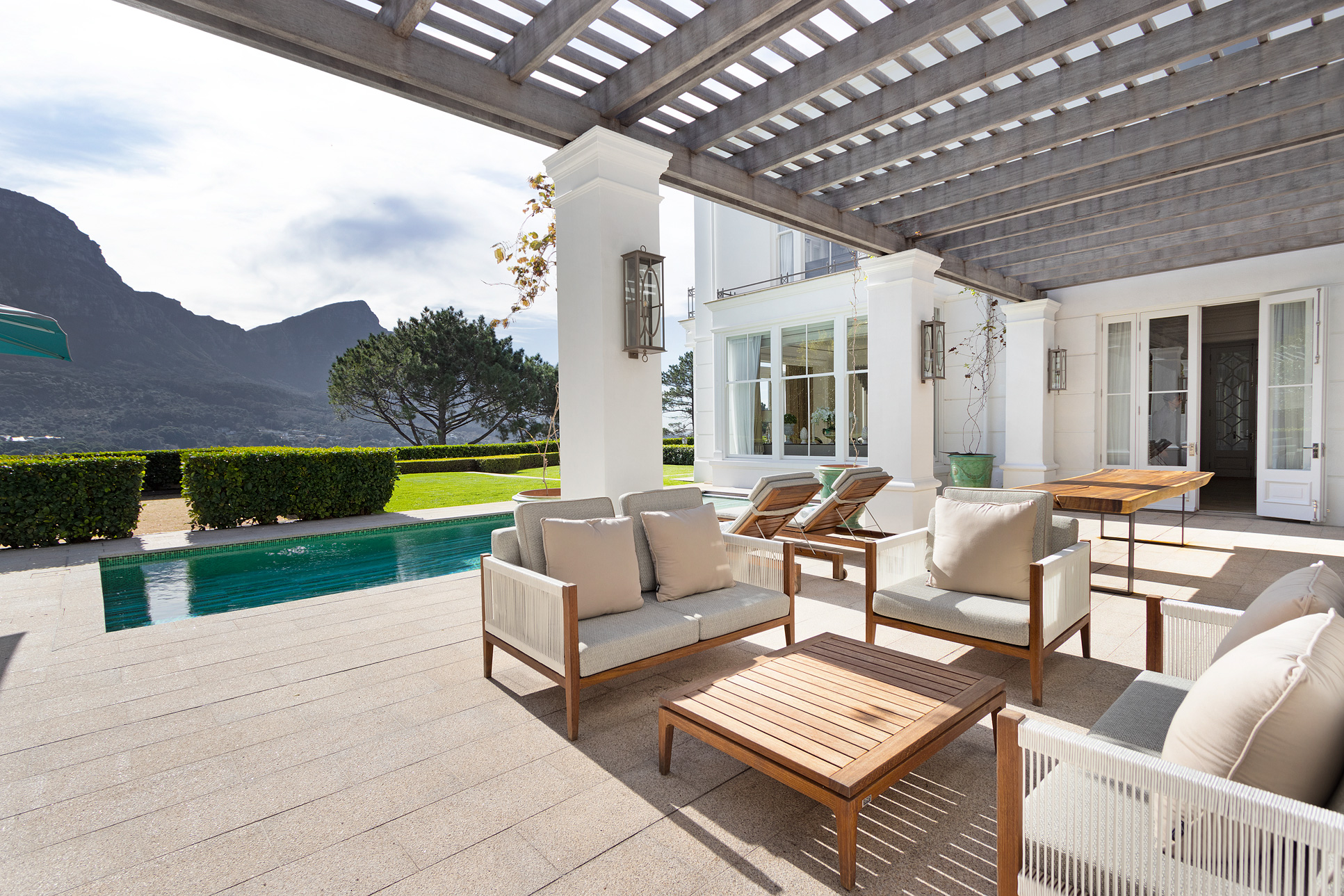 property_2441c2b5-d0f6-4321-8753-64489d42b6f5_19