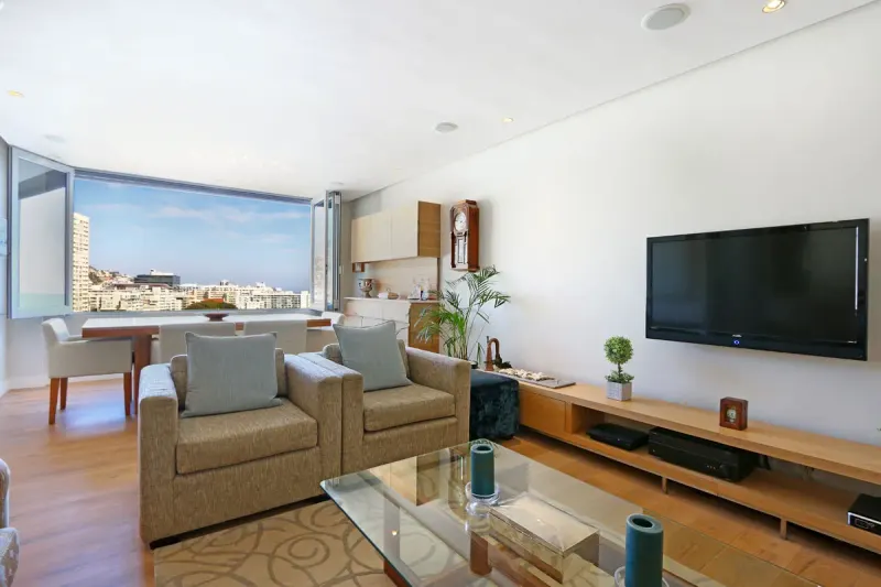 La Rochelle Apartment in Sea Point – photo 12
