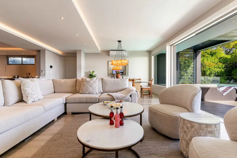Tide View Villa in Camps Bay – photo 11