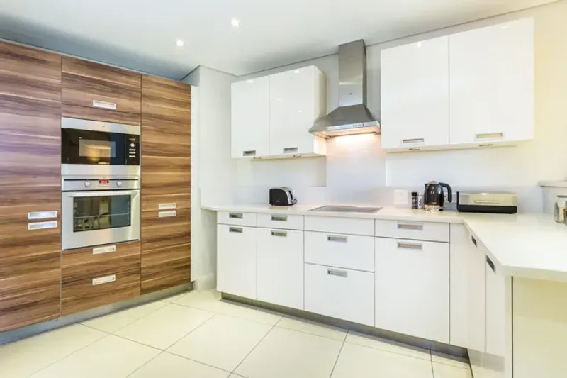 Lawhill Luxury 2 Bedroom in V&A Waterfront – photo 13