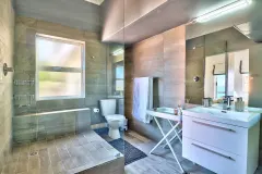 Mount Pleasant Apartment in Clifton – photo 3 thumbnail