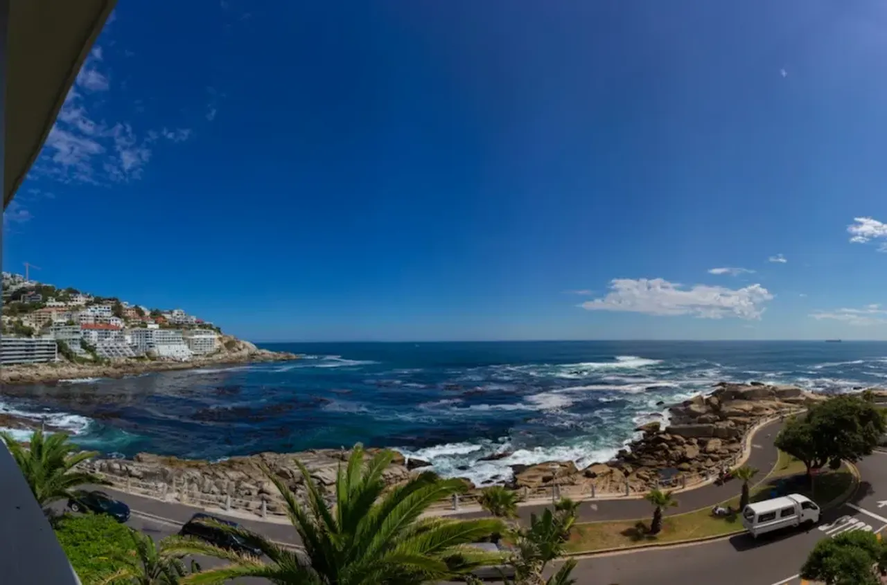 Sea Breeze Apartment in Bantry Bay
