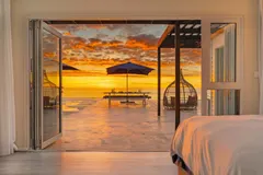 TWO VIEWS (CB155) in Camps Bay – photo 47 thumbnail