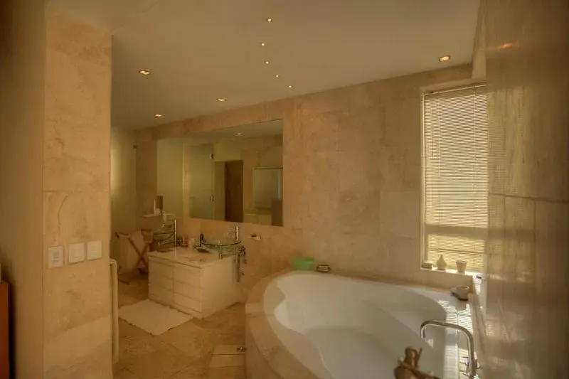 321a Ocean View Drive in Fresnaye – photo 13