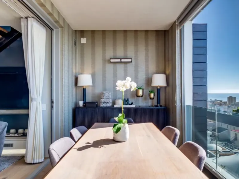 Penthouse on B in Green Point – photo 1